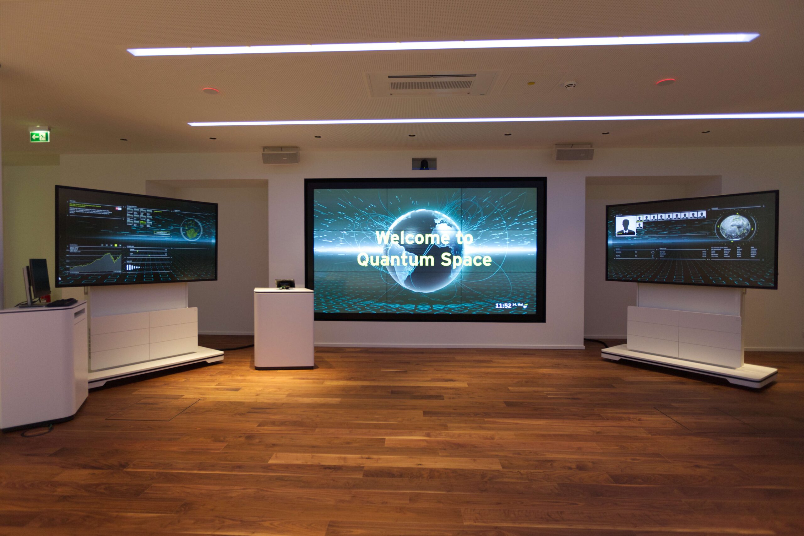 EY Quantumspace AV Technik digitale Workshops Präsentationen digital Content interaktive Displays video wall immersive studio wavepace realtime content av concept