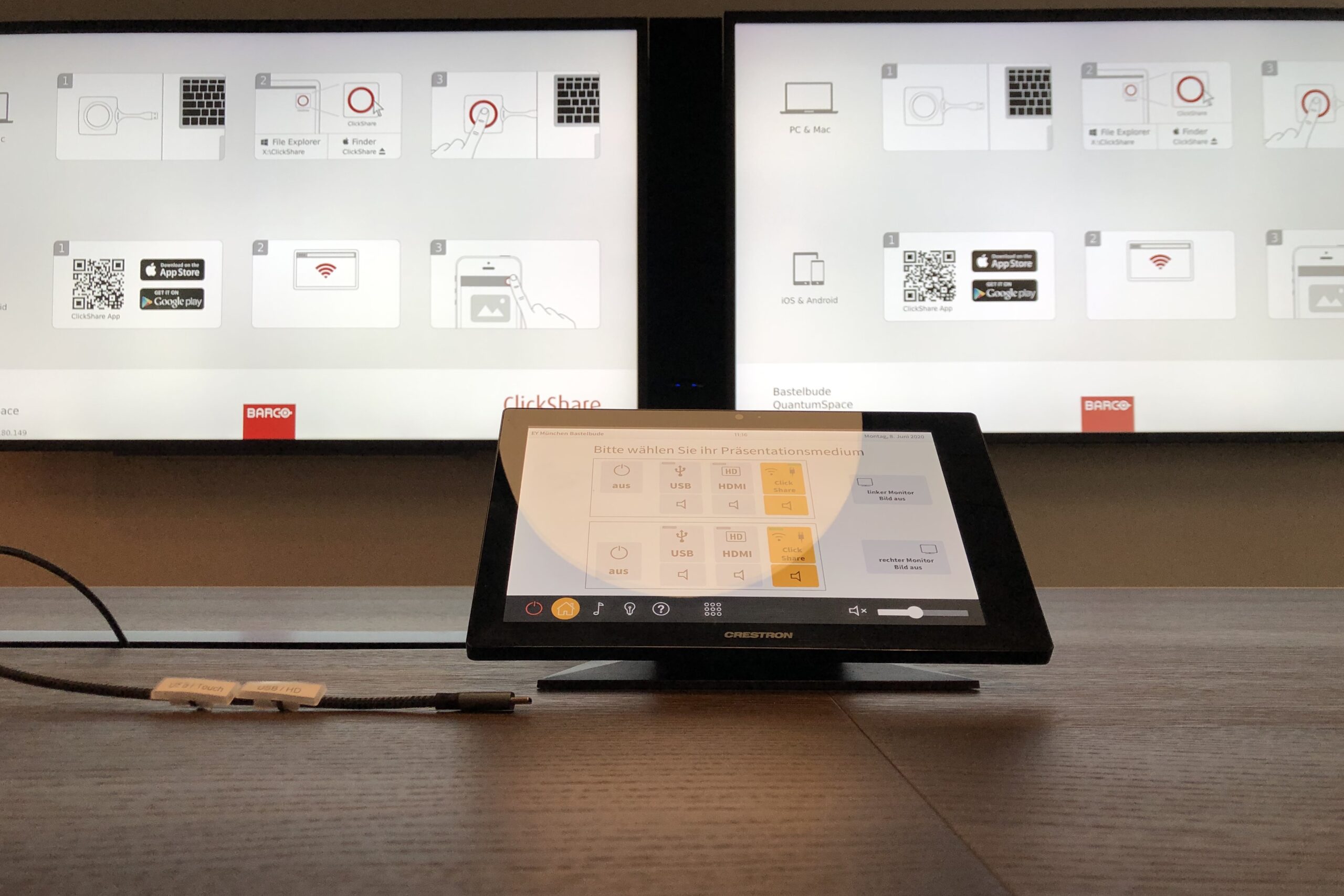 EY Quantumspace AV Technik digitale Workshops Präsentationen digital Content interaktive Displays video wall immersive studio wavepace realtime content av concept