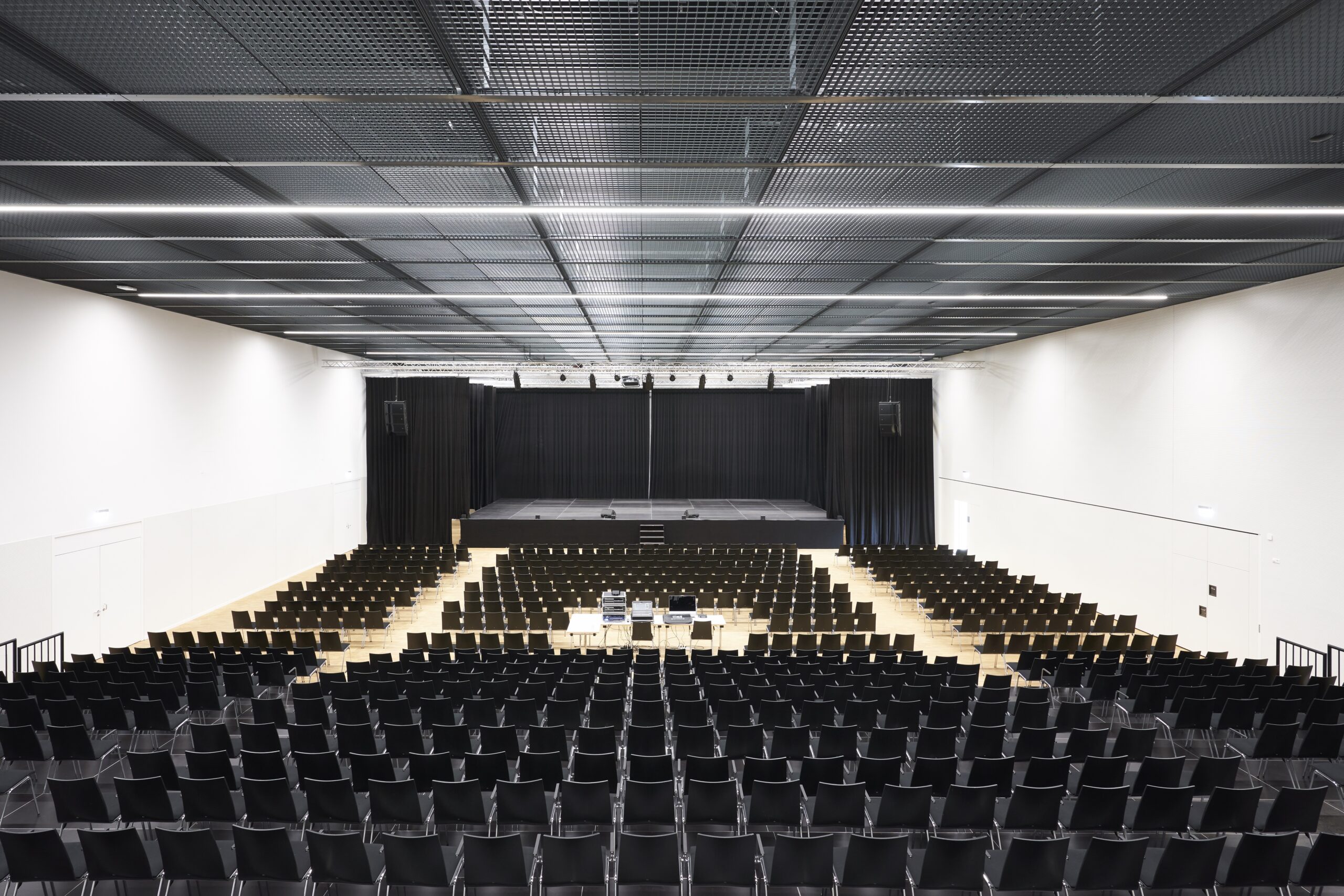 Stadthalle Beschallung Eventlocation Akustik Rheda-Wiedenbrück event sound system mobile av concept